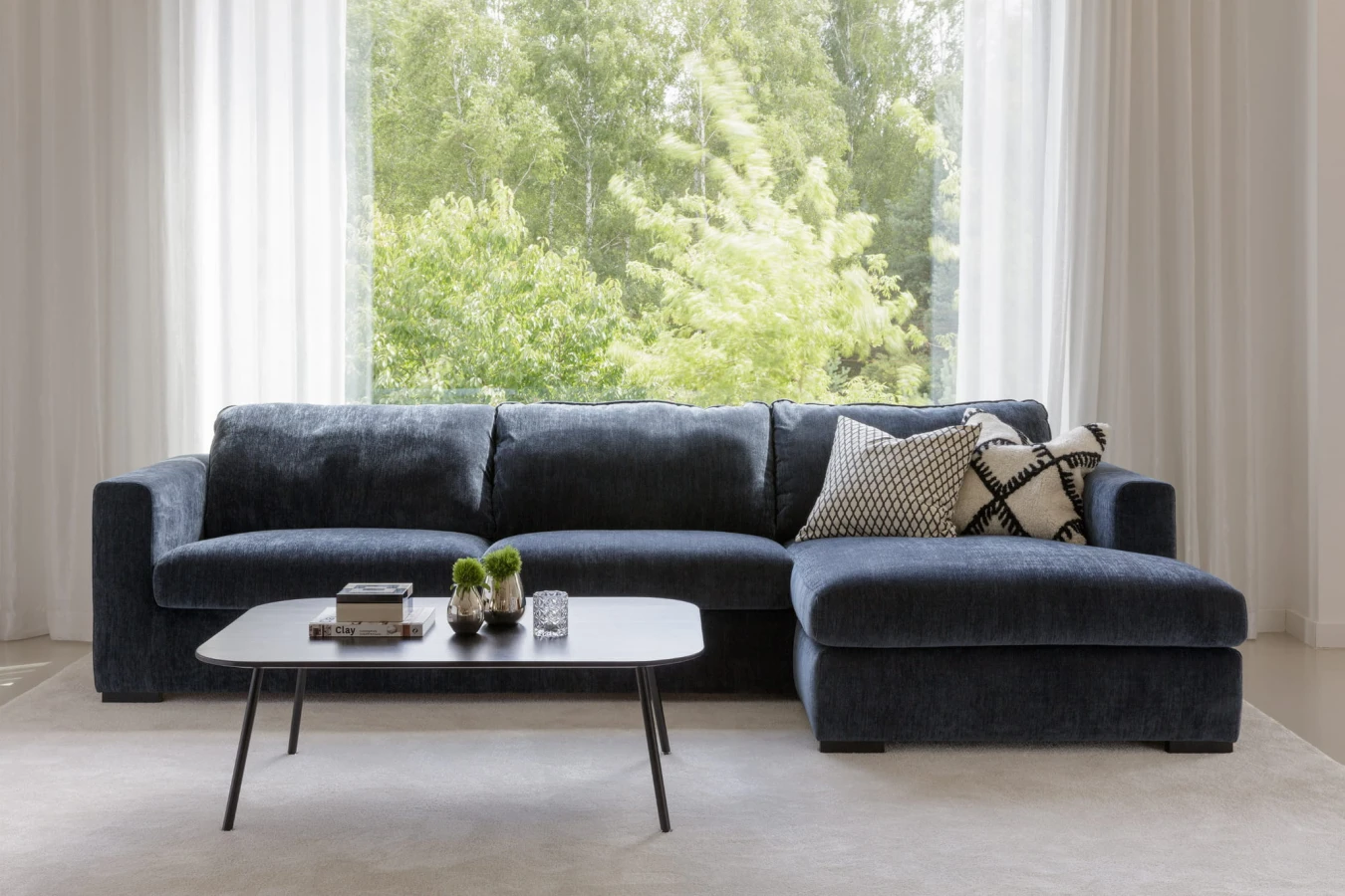 SOPHIA_interior_3seateleft+chaiselongueright_atropa_9_dark_blue_1.jpg