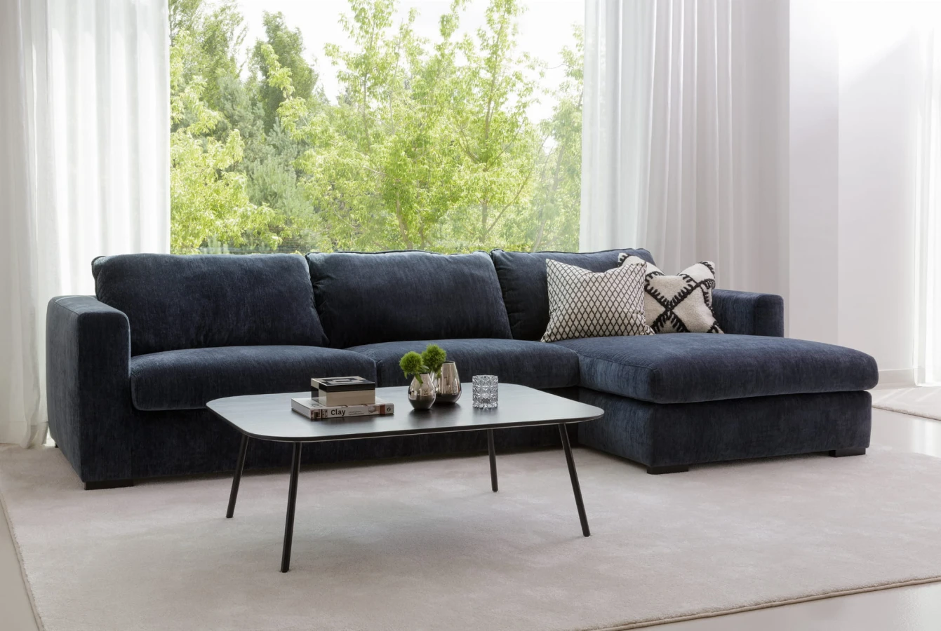SOPHIA_interior_3seateleft+chaiselongueright_atropa_9_dark_blue_2.jpg