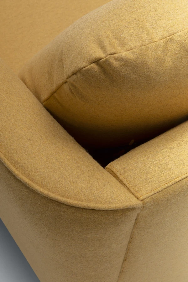 POLLY_studio_armchair_malva_4_yellow_5.jpg