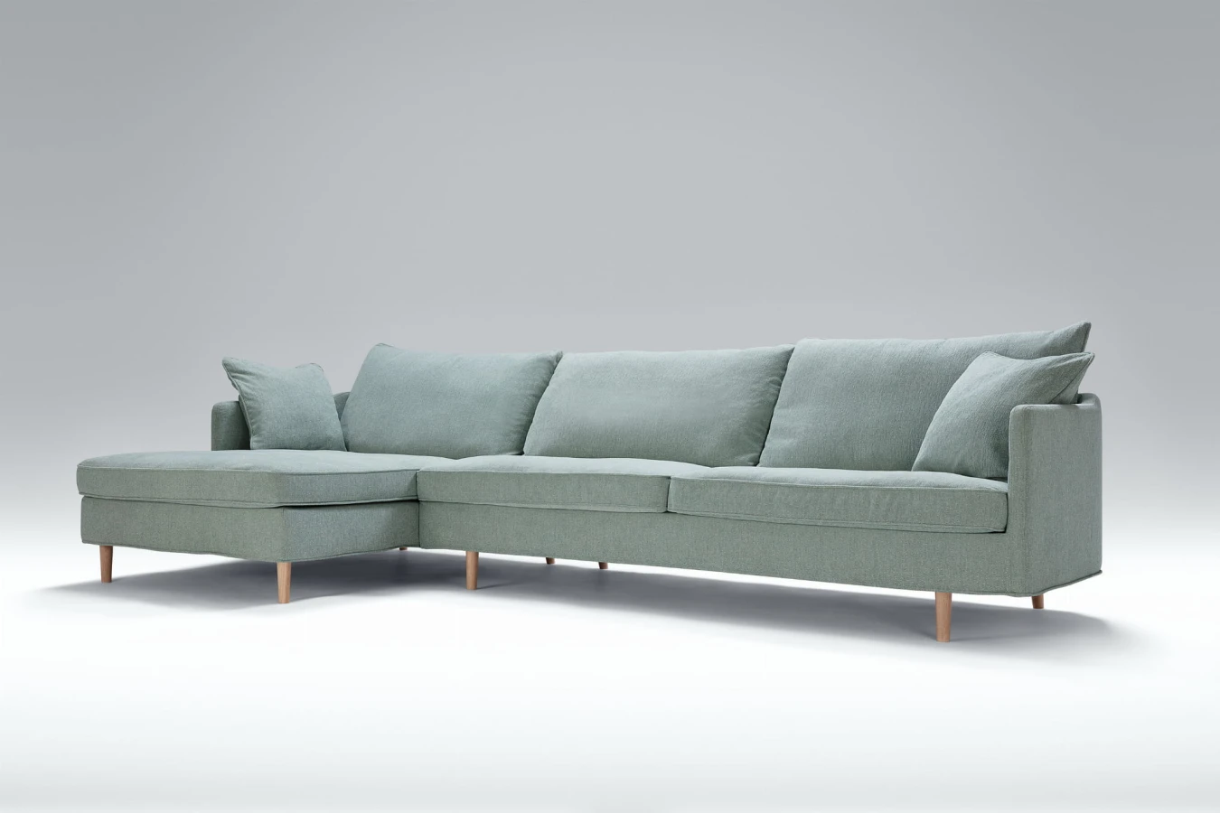JULIA_studio_set2_vireal7_light_turquoise_2.jpg