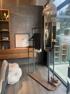 Mała garderoba Rolf Benz 907 | lustro | wieszak | toaletka 