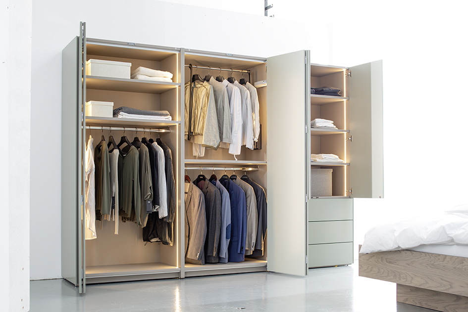 MIRIA_18_Falttuerenschrank_T3.jpg