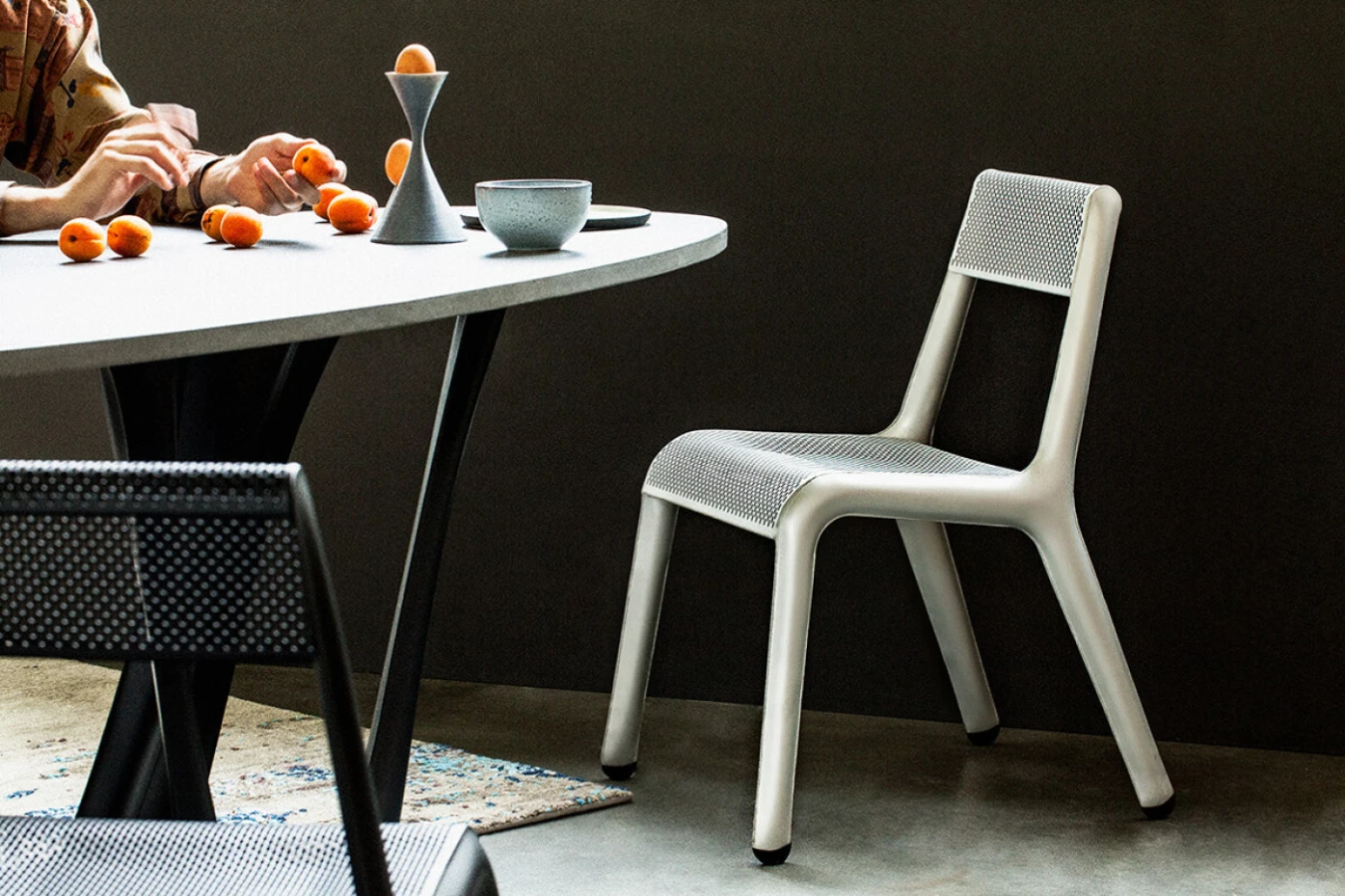 Zieta_ULTRALEGGERA_Chair_aluminium_brushed_Zieta_Collection_photo_photo_Ada_Gruszka_1___large_1400_933.jpg