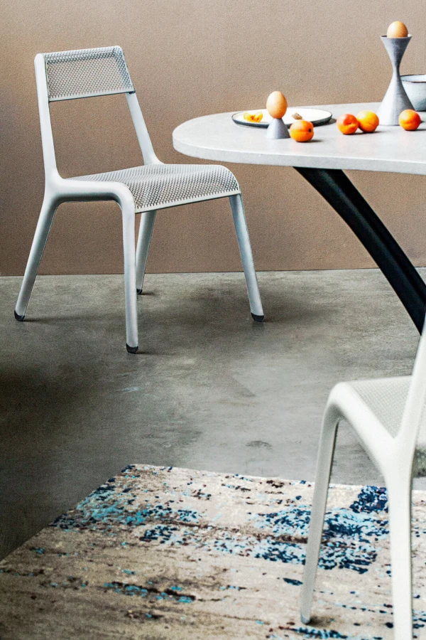 Zieta_ULTRALEGGERA_Chair_aluminium_brushed_Zieta_Collection_photo_photo_Ada_Gruszka_2___large_1400_2099.jpg