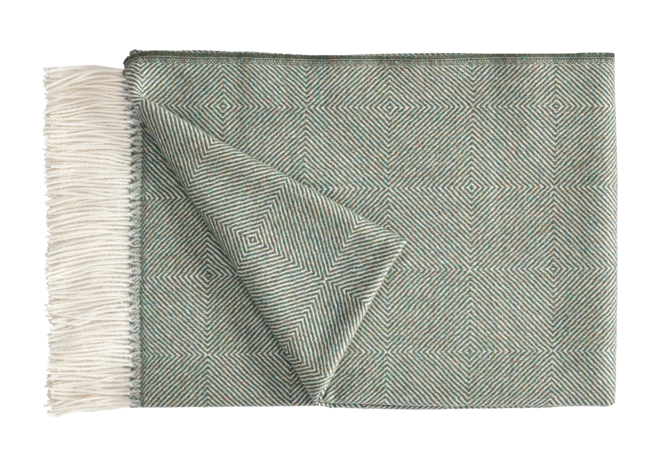 1017a_704_noble_plaid_rgb_transparent_1_1.png