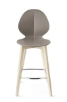 Hoker Calligaris Basil na drewnianej nodze