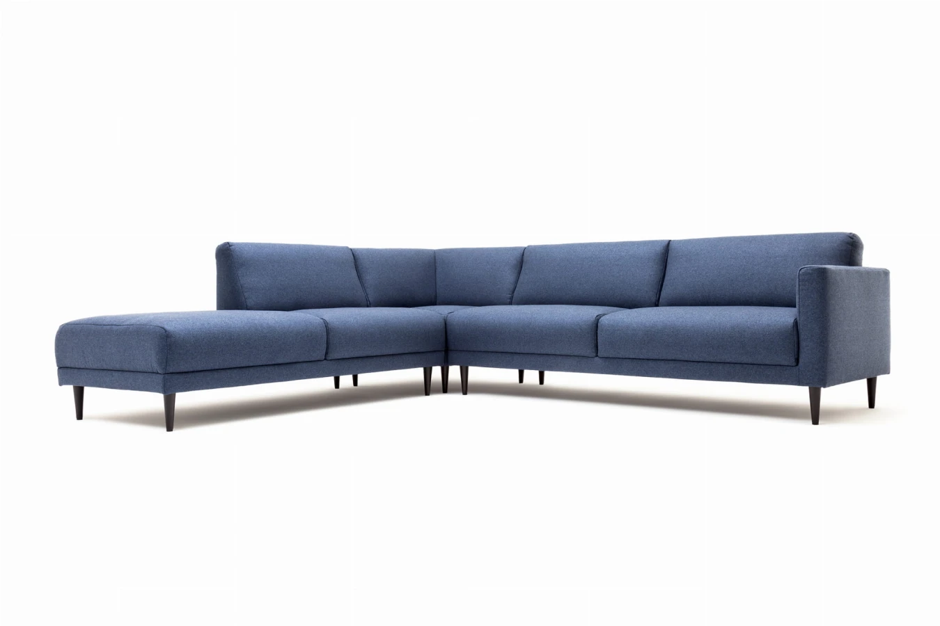 Sofa narożna freistil 141 Rolf Benz | szeroki podłokietnik