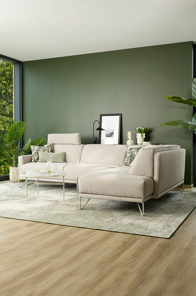 SOFA MILLER